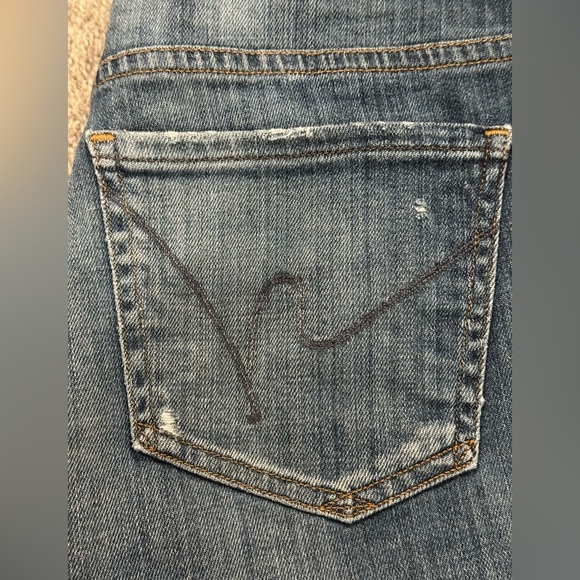 Citizens of Humanity Distressed Raw Hem Denim Shorts - Picture 7 of 8